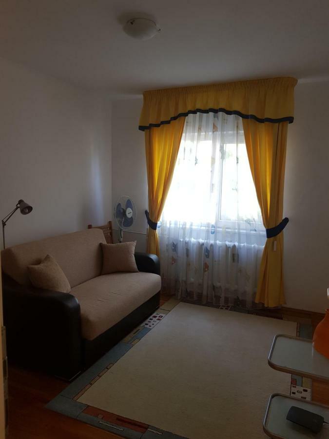 Apartament Melinda ออราแด ภายนอก รูปภาพ