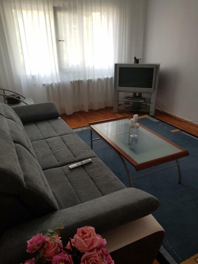 Apartament Melinda ออราแด ภายนอก รูปภาพ